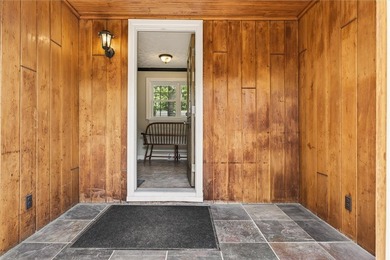 There's nothing like the Classic Irondequoit Colonial, and this - photo 34