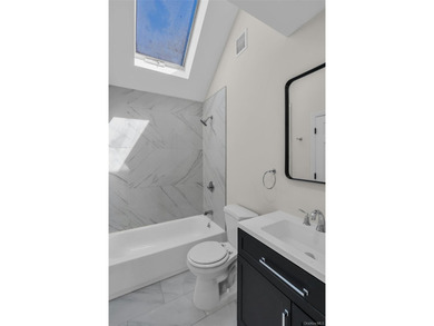 Move Right in to this beautifully updated home, must see! - photo 8