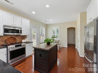 Meticulously maintained, this beautiful 4-bedroom, 2.5-bath home - photo 16
