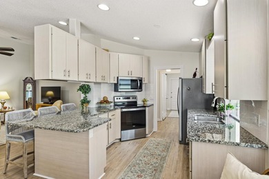 Beautifully updated and impeccably maintained 2-bedroom, 2-bath - photo 17