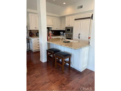 Elegant European style Custom upfront home Understated elegance - photo 19