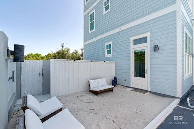 Experience the pinnacle of Gulf Coast luxury in this newly - photo 23