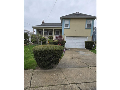 Welcome to this solid, split-level home in the heart of - photo 1