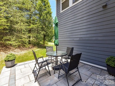 Meticulously maintained, this beautiful 4-bedroom, 2.5-bath home - photo 33