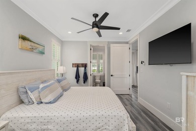 Experience the pinnacle of Gulf Coast luxury in this newly - photo 35