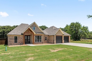 Welcome to this stunning new construction home located in Cedar - photo 2