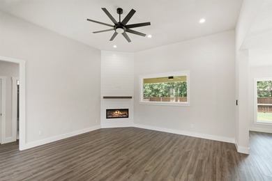 Welcome to this stunning new construction home located in Cedar - photo 9