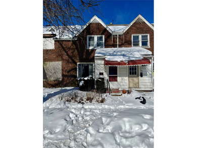 Lake Erie Home Sale Pending in Erie Pennsylvania