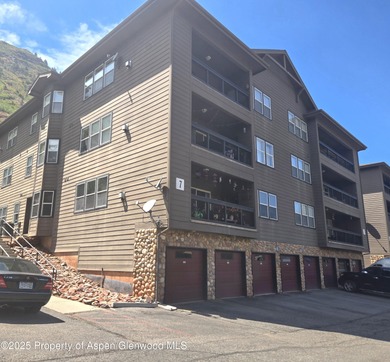 Roaring Fork River Condo For Sale in Glenwood Springs Colorado