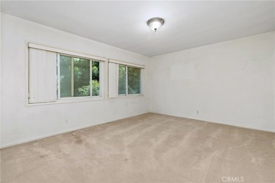 Potential! Potential! First time on the market in 50 years. This - photo 22