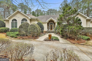 (private lake, pond, coastal) Home For Sale in Peachtree City Georgia