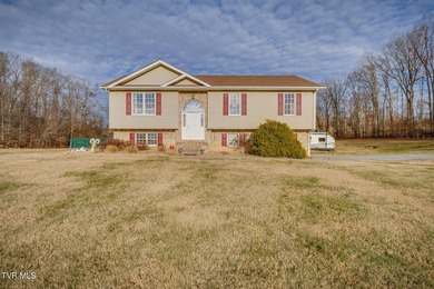 Holston River - Hawkins County Home Sale Pending in Surgoinsville Tennessee