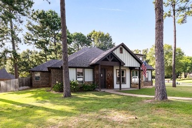 Lake Home For Sale in Chandler, Texas