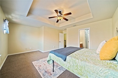 Perfect Island living! Spacious 3-bedroom, 2.5-bath townhome in - photo 18
