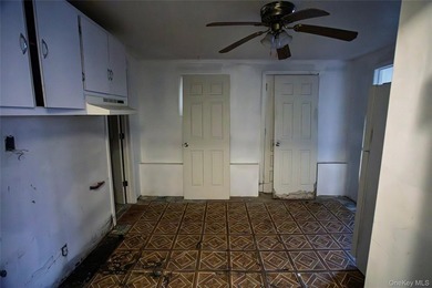 REO- SOUTH FREEPORT HI RANCH BOASTS 5 BEDROOMS, 2.5 BATHS, AND 1 - photo 19