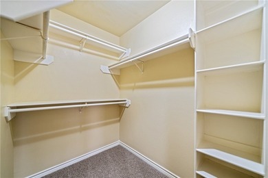Perfect Island living! Spacious 3-bedroom, 2.5-bath townhome in - photo 21