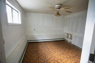 REO- SOUTH FREEPORT HI RANCH BOASTS 5 BEDROOMS, 2.5 BATHS, AND 1 - photo 21
