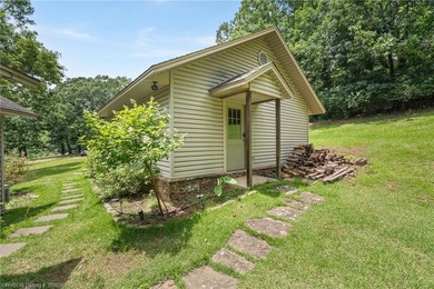 Escape to the Ozarks at 13111 Rib Lane in Mountainburg, Arkansas - photo 8