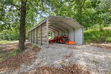 Escape to the Ozarks at 13111 Rib Lane in Mountainburg, Arkansas - photo 10