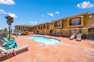 Perfect Island living! Spacious 3-bedroom, 2.5-bath townhome in - photo 33