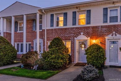Welcome To This Turn Key 3 Bed 1.5 Bath Townhome With A Full - photo 1