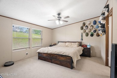 MOVE-IN READY - BUILT IN 2019 - 4 BEDROOMS - 1 ACRE - SELLER - photo 11