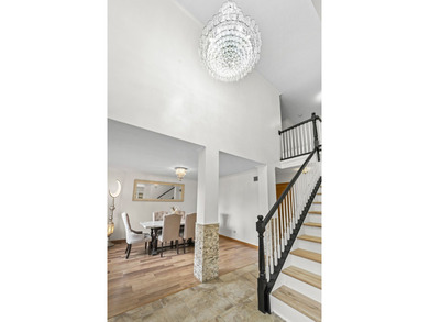 Luxury Living with Spectacular Golf Course Views! Welcome to - photo 12