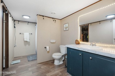 MOVE-IN READY - BUILT IN 2019 - 4 BEDROOMS - 1 ACRE - SELLER - photo 13