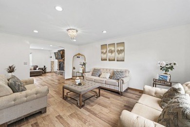 Luxury Living with Spectacular Golf Course Views! Welcome to - photo 14