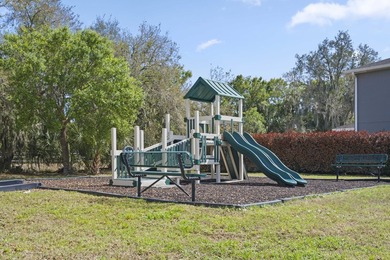 Welcome to Oakland Lake Estates! This beautifully remodeled 4BR - photo 16