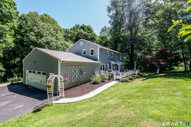 Turn Key 4 Bedroom,2.5 Bath Colonial privately set on 2 peaceful - photo 30