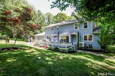 Turn Key 4 Bedroom,2.5 Bath Colonial privately set on 2 peaceful - photo 32