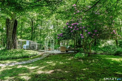 Turn Key 4 Bedroom,2.5 Bath Colonial privately set on 2 peaceful - photo 35