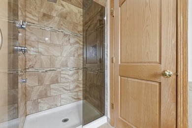 Luxury Living with Spectacular Golf Course Views! Welcome to - photo 39