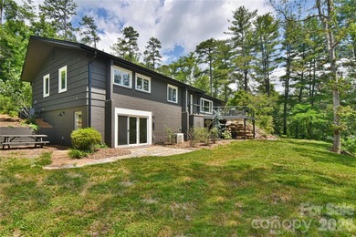 Welcome to this exceptional 5-bedroom, 4-bathroom home located - photo 1