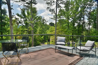 Welcome to this exceptional 5-bedroom, 4-bathroom home located - photo 6