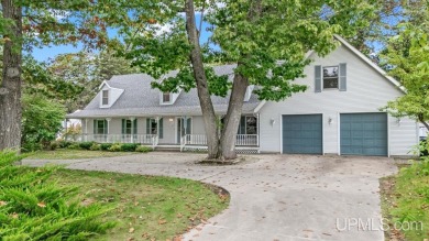 Lake Michigan - Delta County Home For Sale in Gladstone Michigan