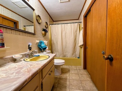 Can we say cute? This 2 bedroom 1 and 1/2 bath cottage style - photo 11