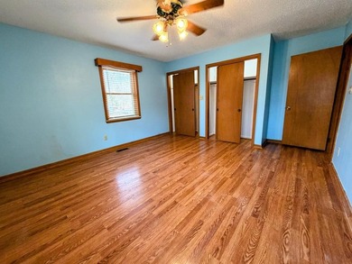 Can we say cute? This 2 bedroom 1 and 1/2 bath cottage style - photo 12