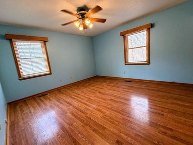 Can we say cute? This 2 bedroom 1 and 1/2 bath cottage style - photo 13