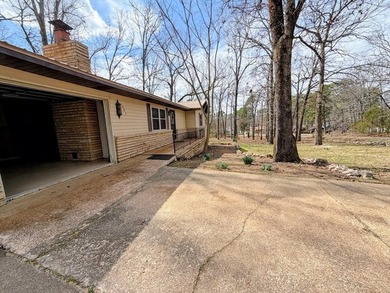 Can we say cute? This 2 bedroom 1 and 1/2 bath cottage style - photo 15