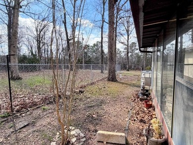Can we say cute? This 2 bedroom 1 and 1/2 bath cottage style - photo 24