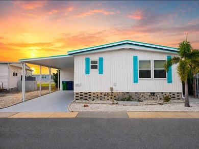 Welcome to one of the most IMPRESSIVE waterfront opportunities - photo 3