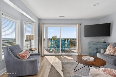 Introducing 12 Heron, a beautifully renovated 3-bedroom, 3-bath - photo 4
