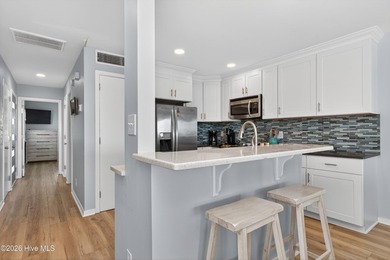 Introducing 12 Heron, a beautifully renovated 3-bedroom, 3-bath - photo 5