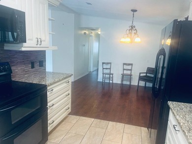Double wide 1320 ft.2 Built 1985 Brand new carpet in both - photo 8