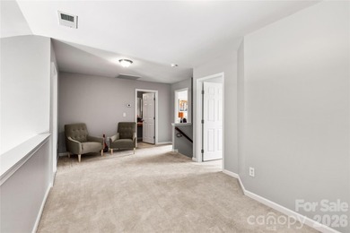 Welcome home to this stunning, move-in-ready townhome - photo 19