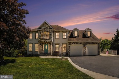 Welcome to 15 Bullrush Landing, a meticulously maintained move - photo 1