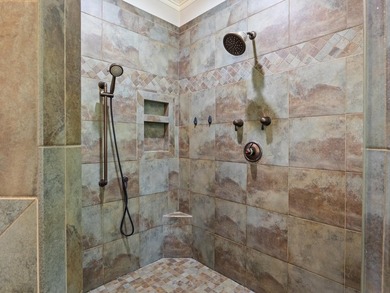 Tucked along the shores of Lake Robinson, this beautifully - photo 25