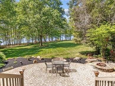 Tucked along the shores of Lake Robinson, this beautifully - photo 39